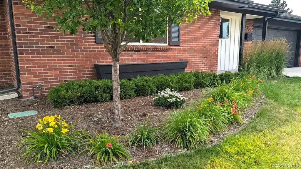4655 S Akron Greenwood Village CO 80111