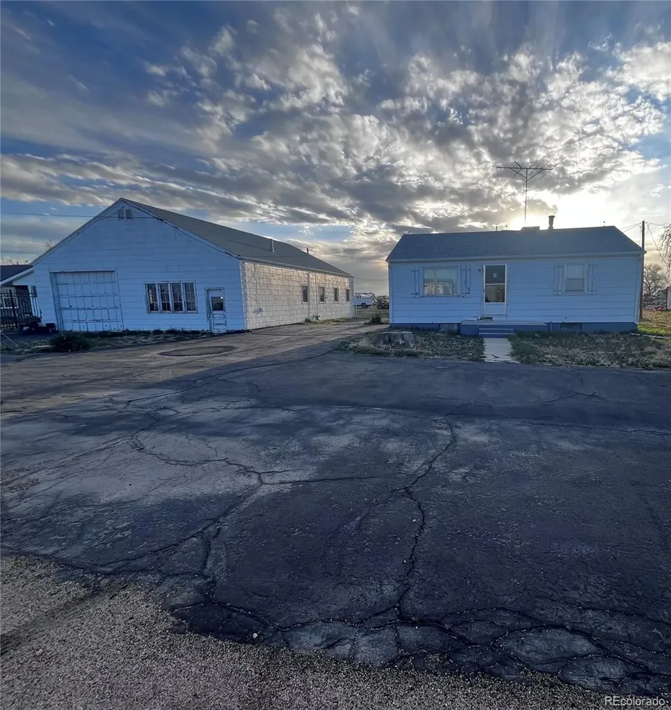 4919 & 4935 Highway 79 Keenesburg CO 80643