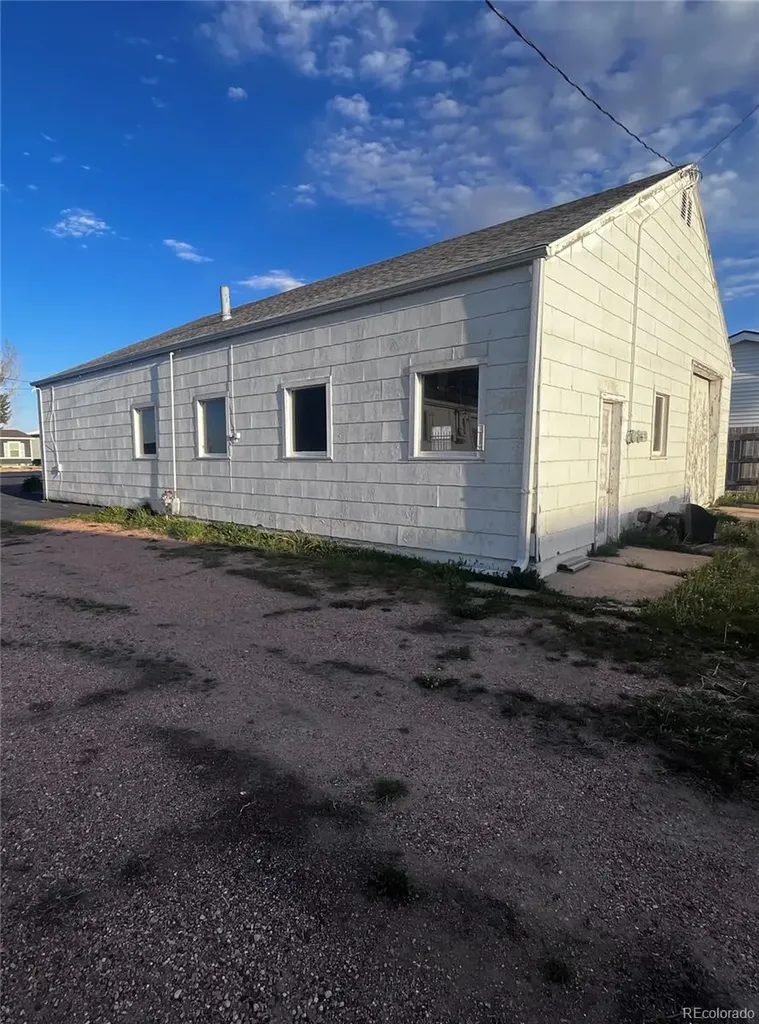 4919 & 4935 Highway 79 Keenesburg CO 80643