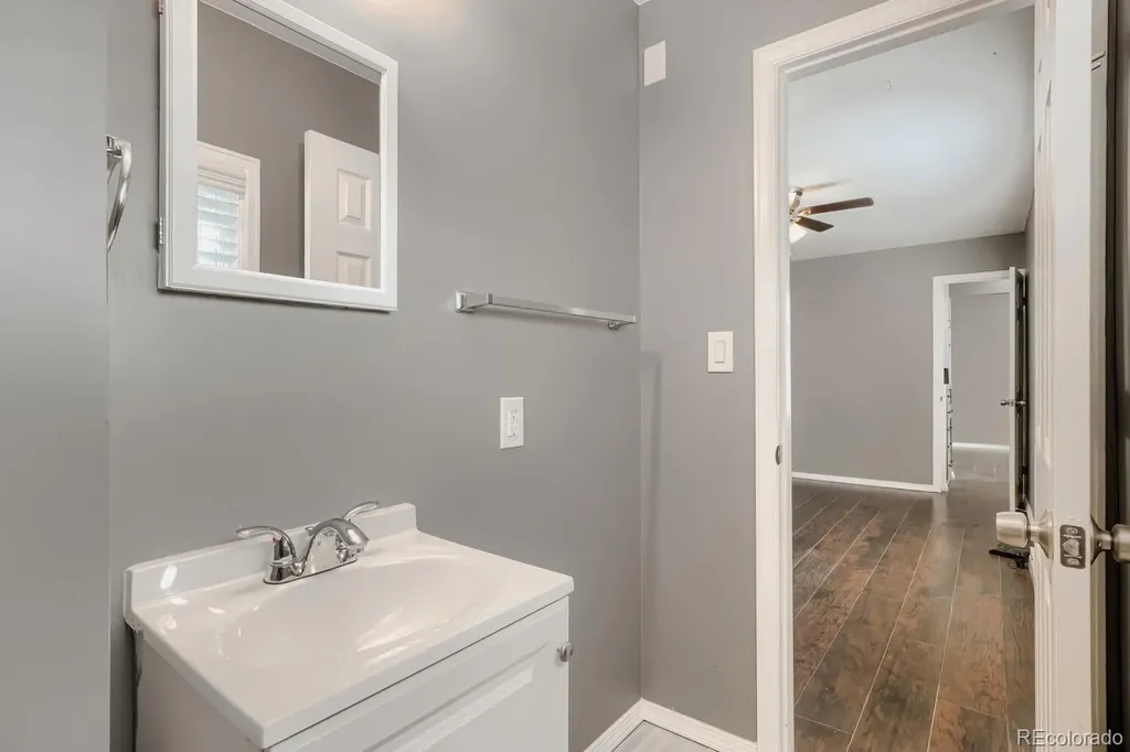 2263 W Parkhill Avenue Littleton CO 80120
