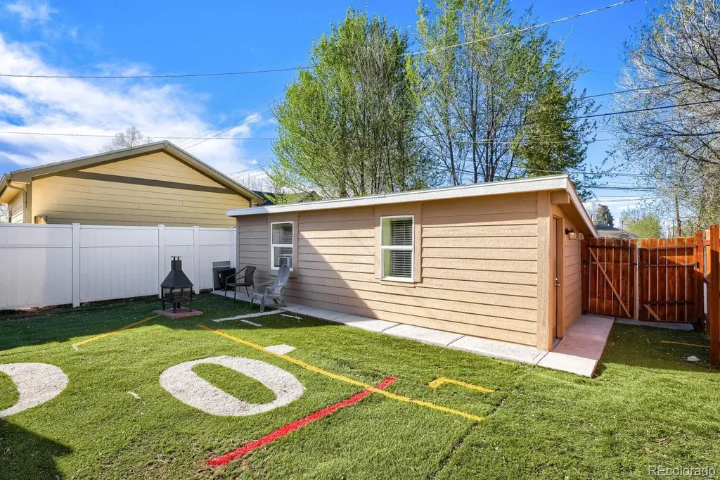 2263 W Parkhill Avenue Littleton CO 80120