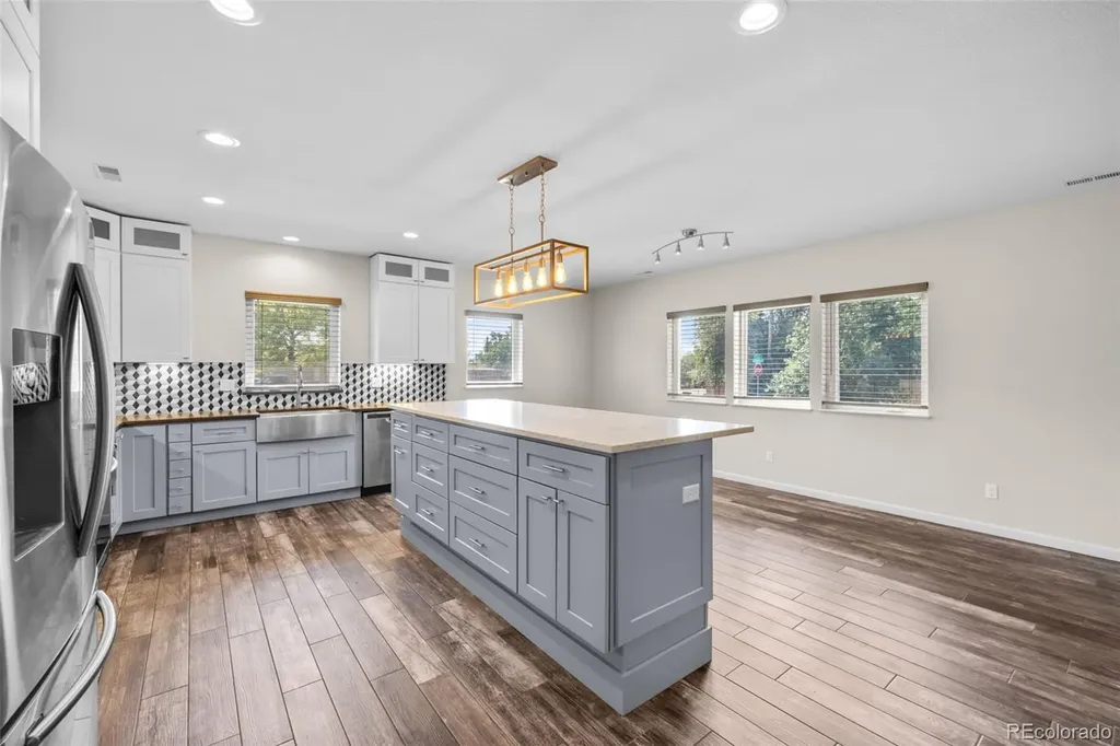 3301 W Union Avenue Englewood CO 80110