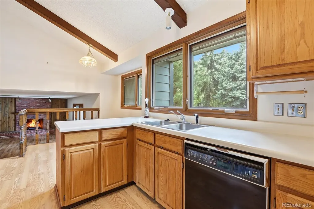 2009 S Macon Way Aurora CO 80014