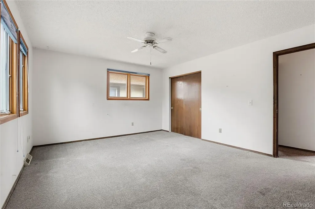 2009 S Macon Way Aurora CO 80014