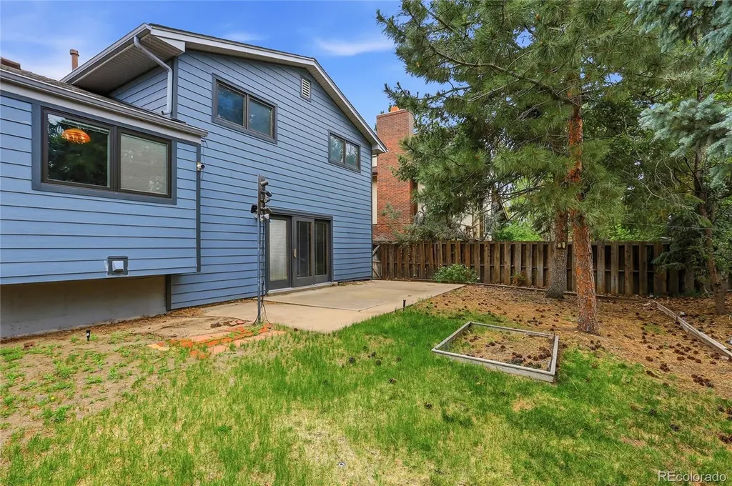 2009 S Macon Way Aurora CO 80014
