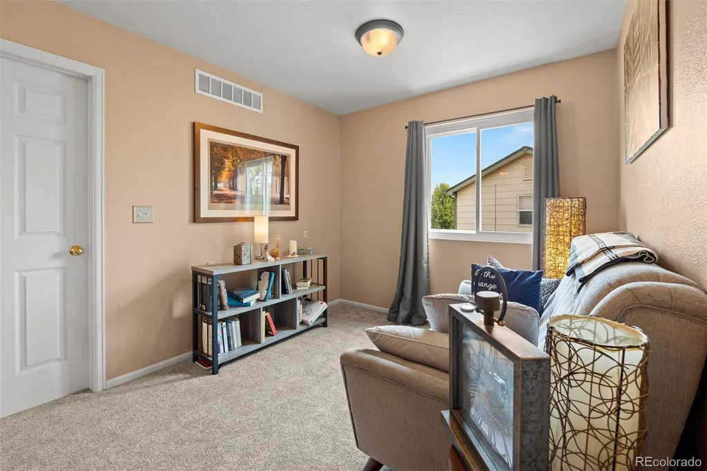 7163 Orchard Avenue Longmont CO 80504