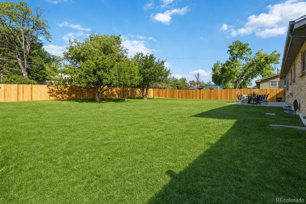 7637 Quay Street Arvada CO 80003