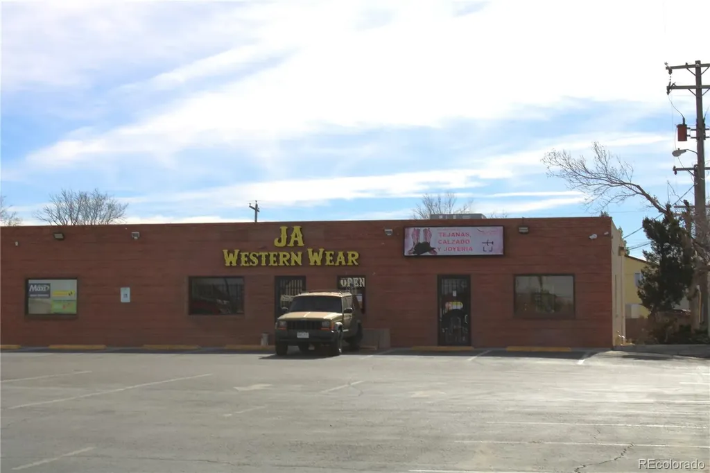 6343 Ivy Street Commerce City CO 80022