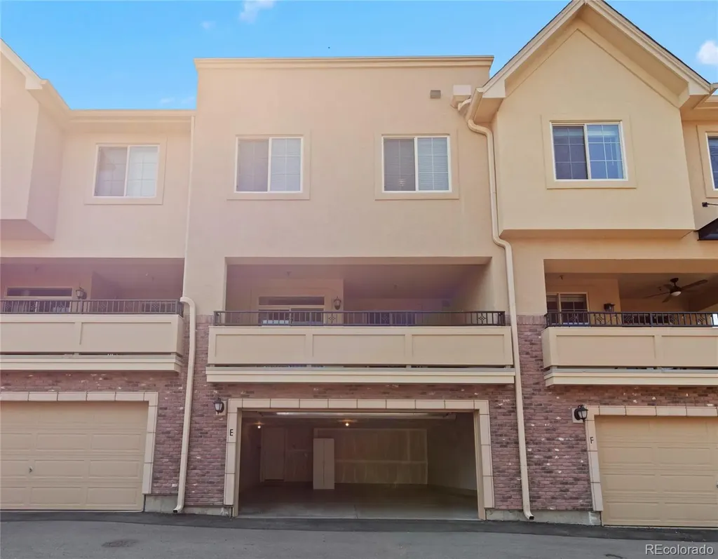9456 Rockhurst Street Littleton CO 80129