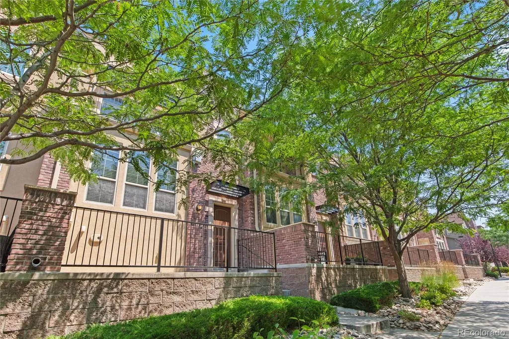 9456 Rockhurst Street Littleton CO 80129