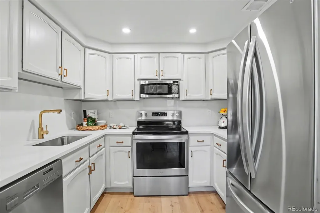 6473 S Havana Street Englewood CO 80111