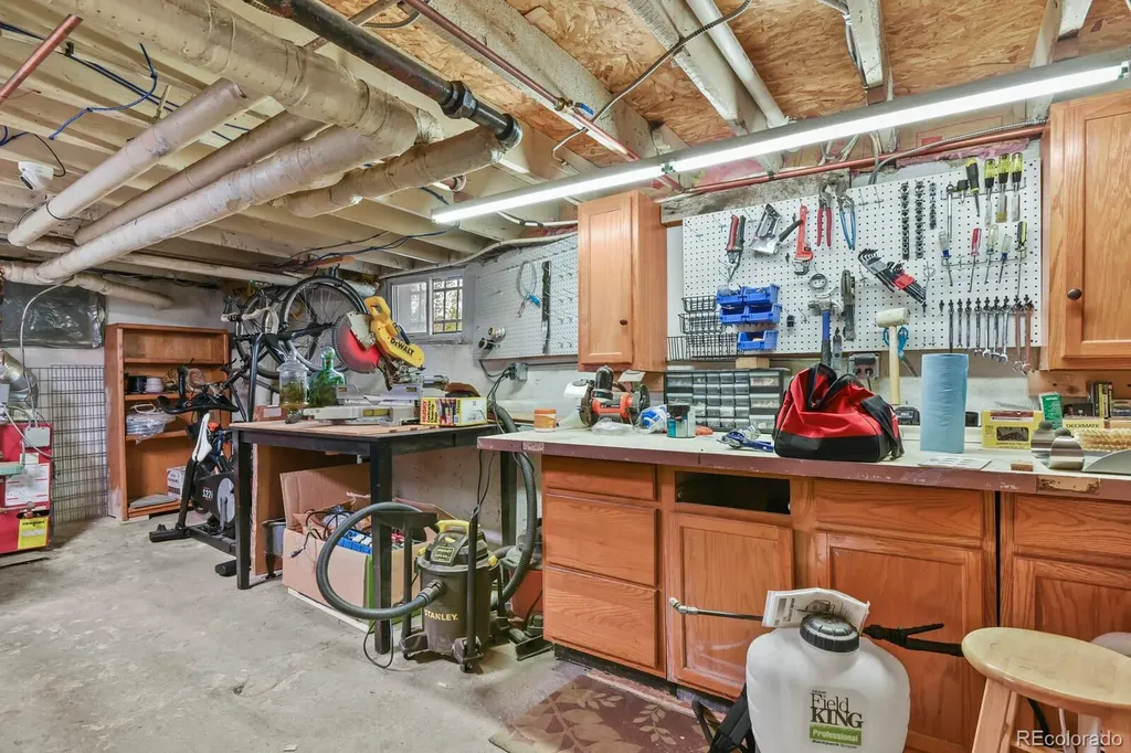 2952 N Vine Street Denver CO 80205