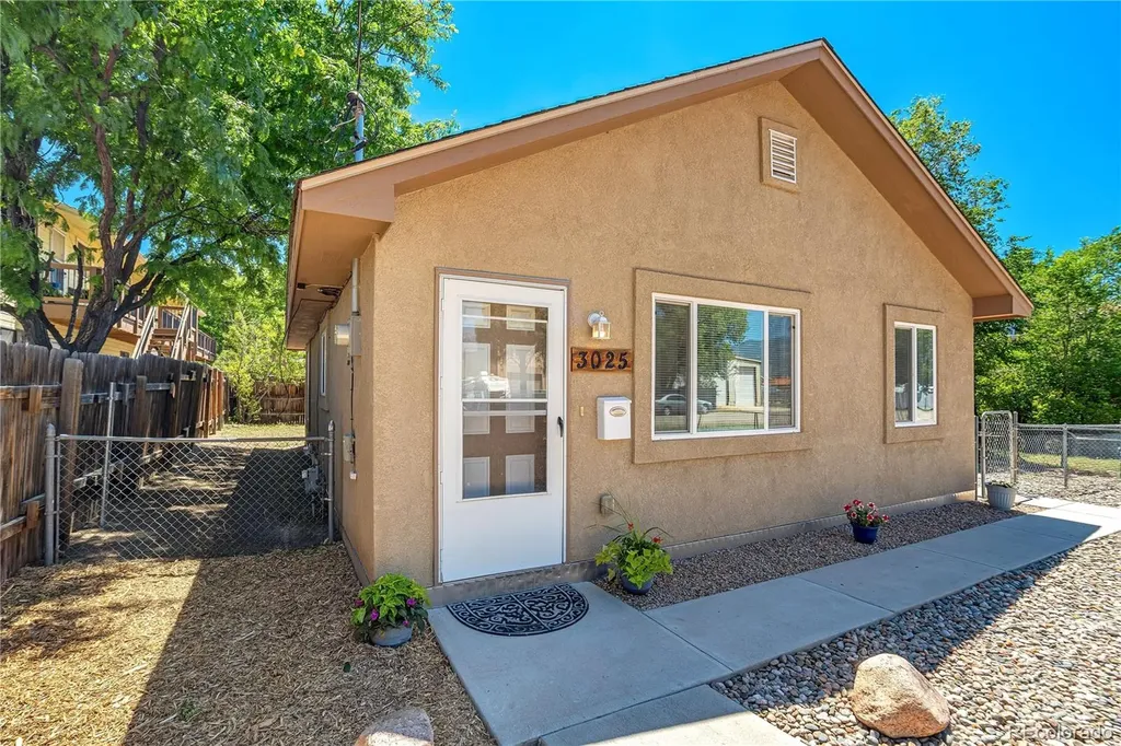 3025 Grandview Street Colorado Springs CO 80907