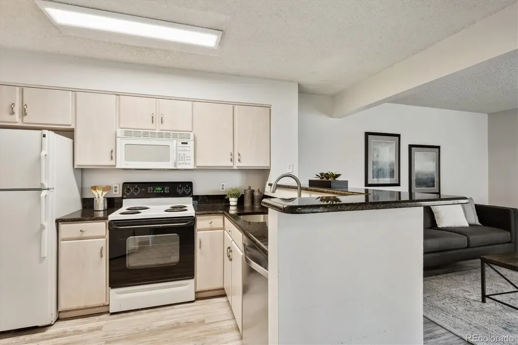 4804 E Kentucky Avenue Denver CO 80246
