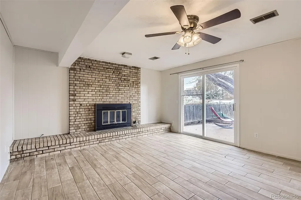 4733 S Willow Street Denver CO 80237