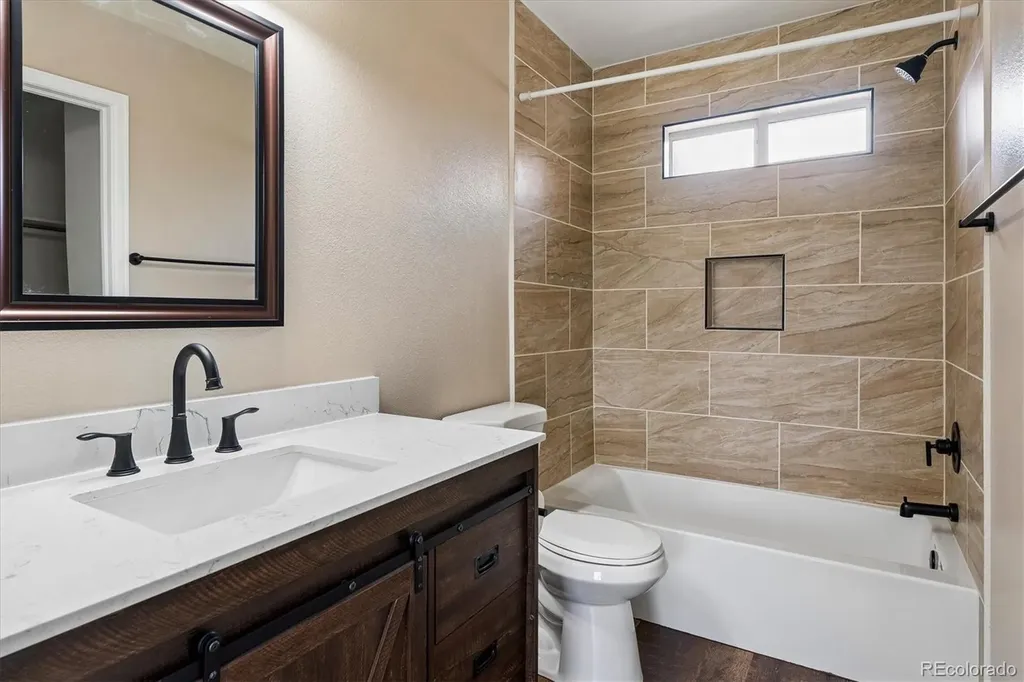 10557 W Maplewood Drive Littleton CO 80127