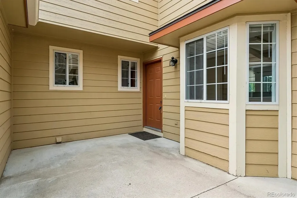 10557 W Maplewood Drive Littleton CO 80127