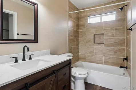 10557 W Maplewood Drive Littleton CO 80127