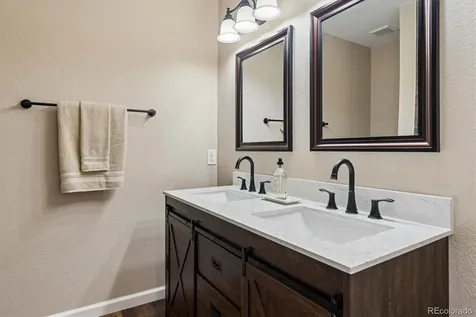 10557 W Maplewood Drive Littleton CO 80127