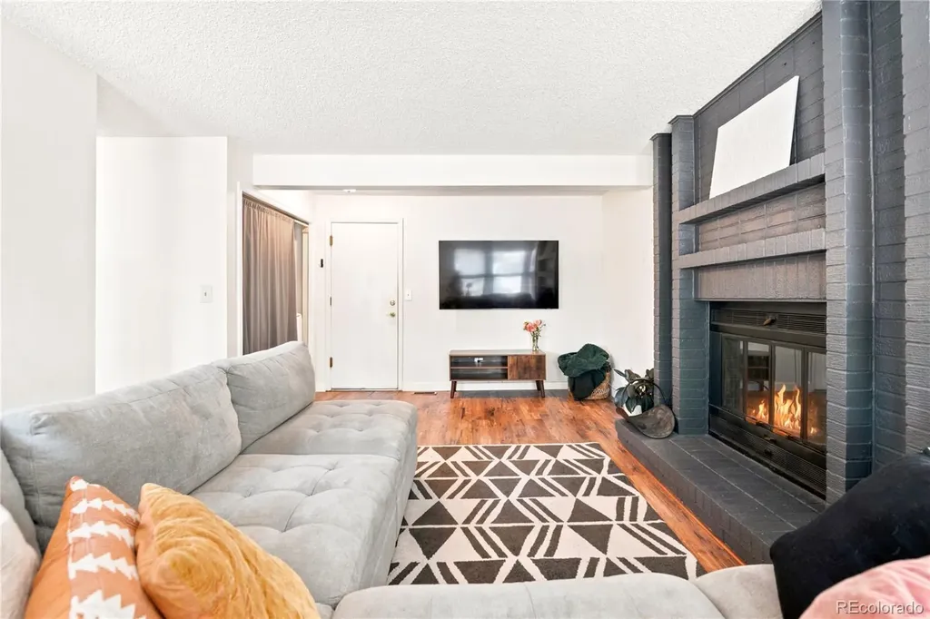 5026 S Evanston Street Aurora CO 80015