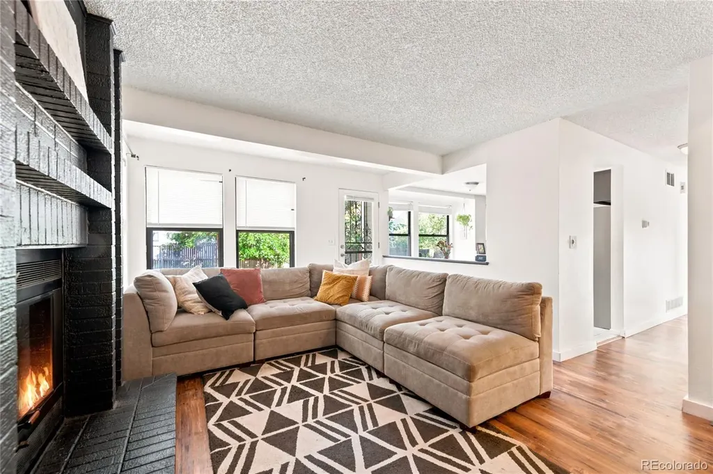 5026 S Evanston Street Aurora CO 80015