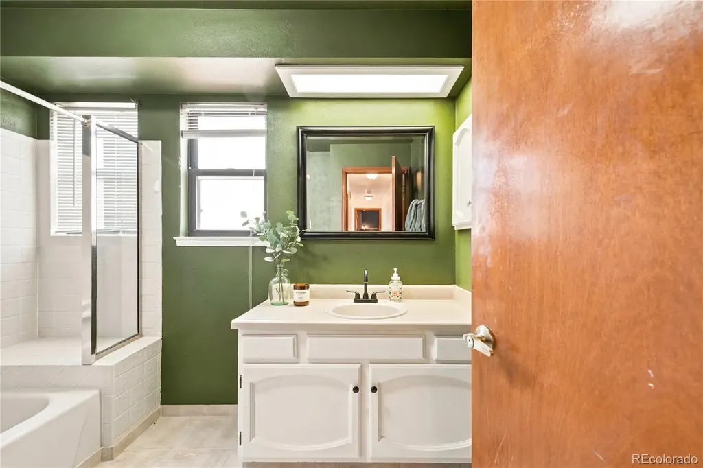 5026 S Evanston Street Aurora CO 80015