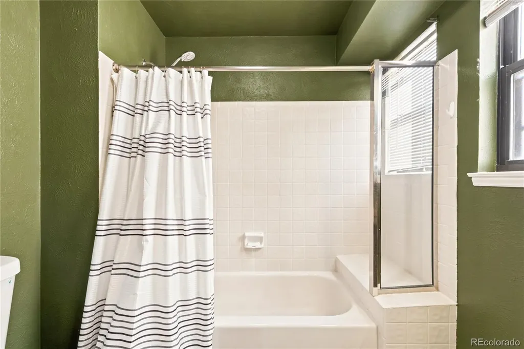 5026 S Evanston Street Aurora CO 80015
