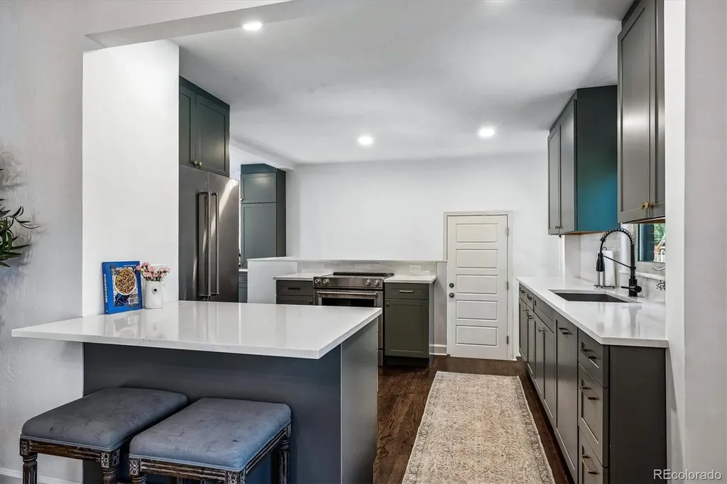 1585 Krameria Street Denver CO 80220