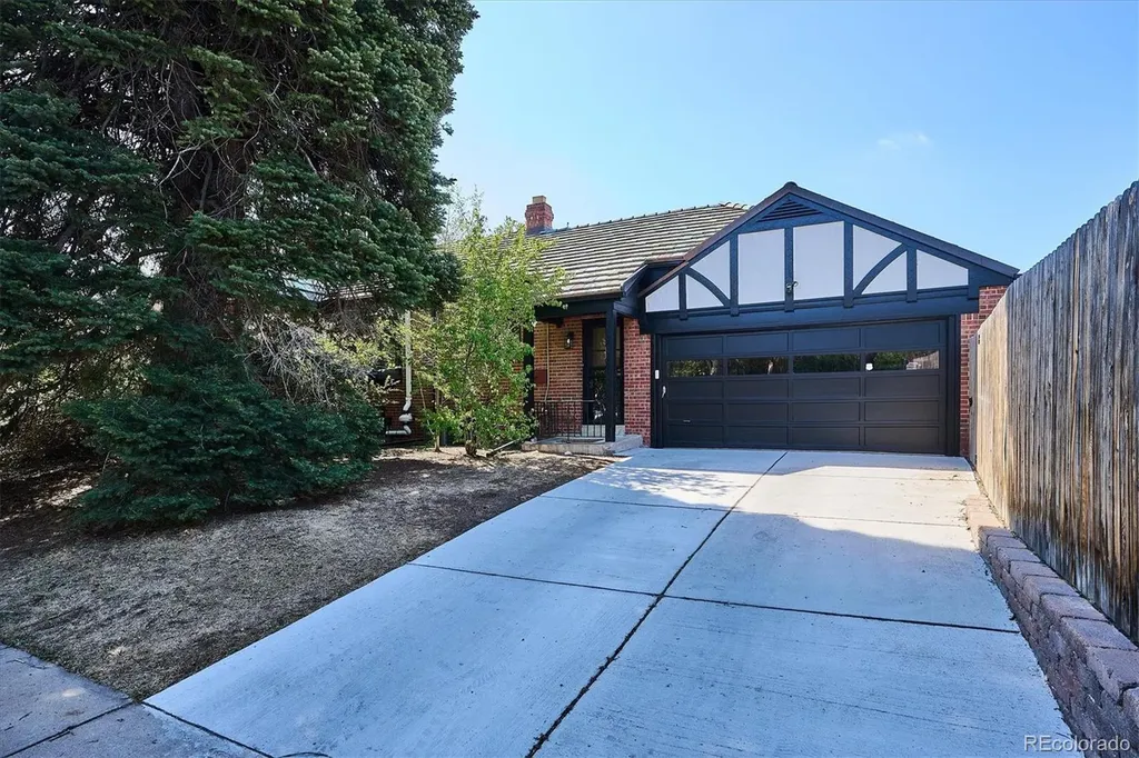 1585 Krameria Street Denver CO 80220