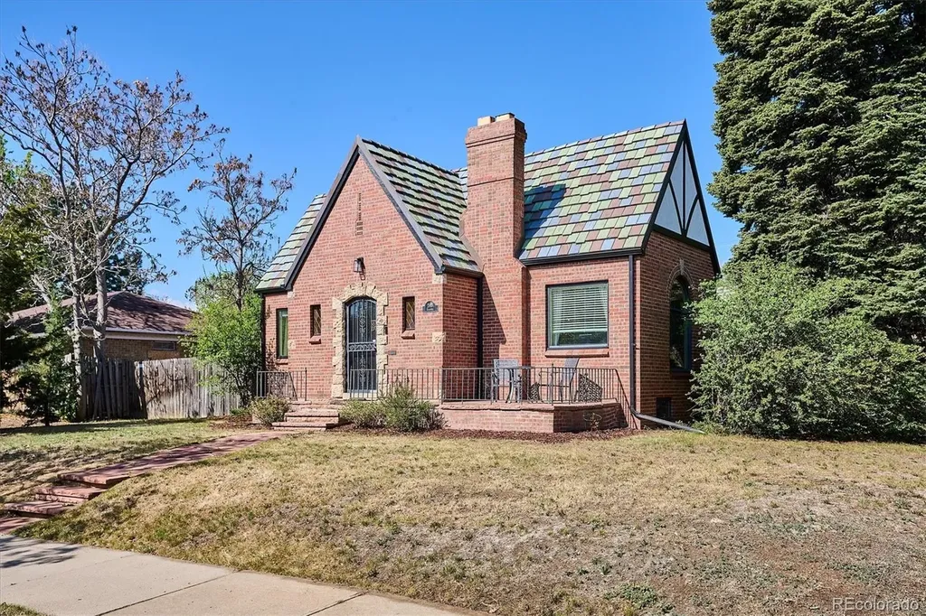 1585 Krameria Street Denver CO 80220