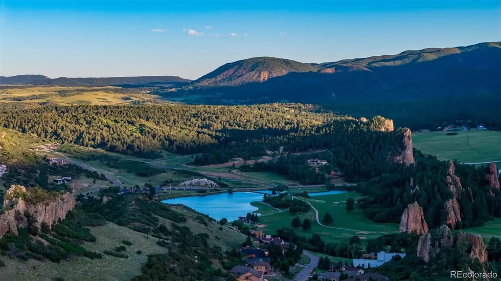 5814 Country Club Drive Larkspur CO 80118