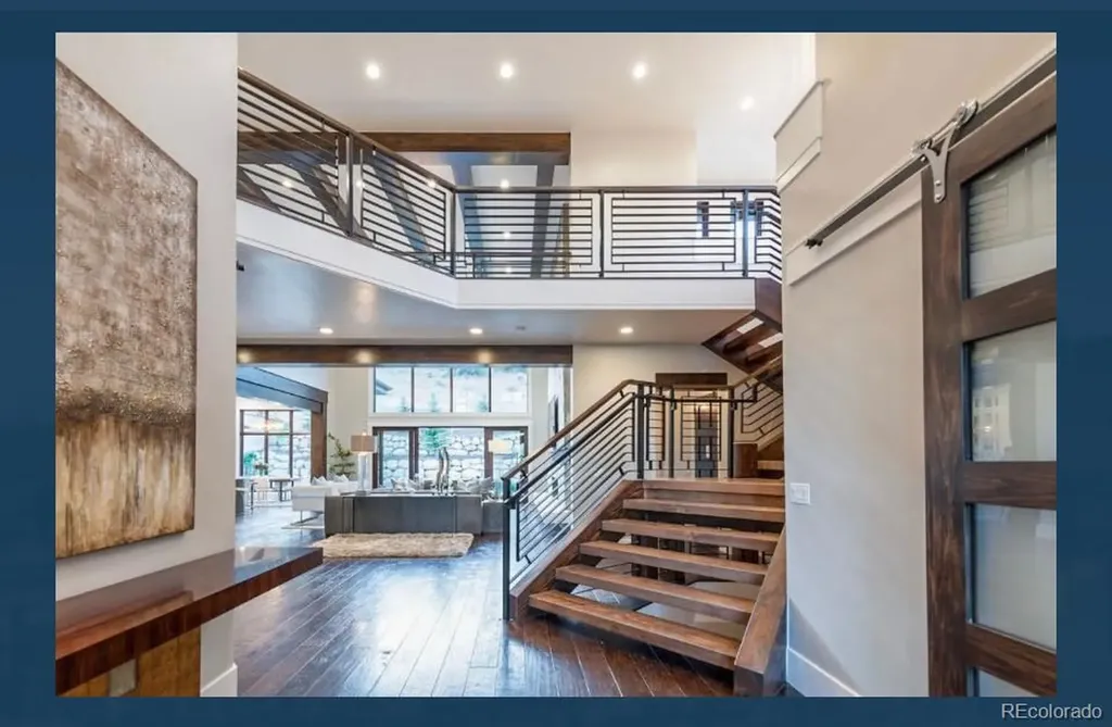 5814 Country Club Drive Larkspur CO 80118
