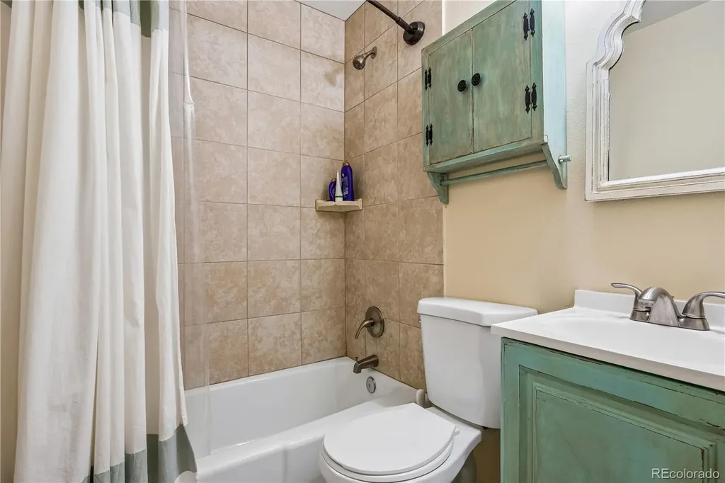 3051 S Ogden Street Englewood CO 80113