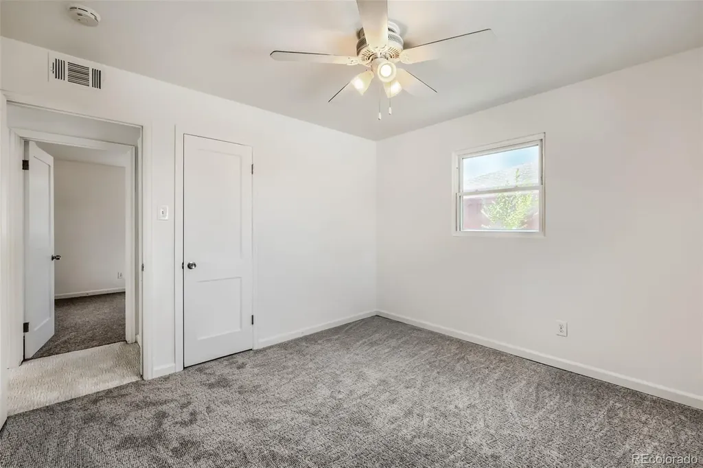 930 Victor Street Aurora CO 80011