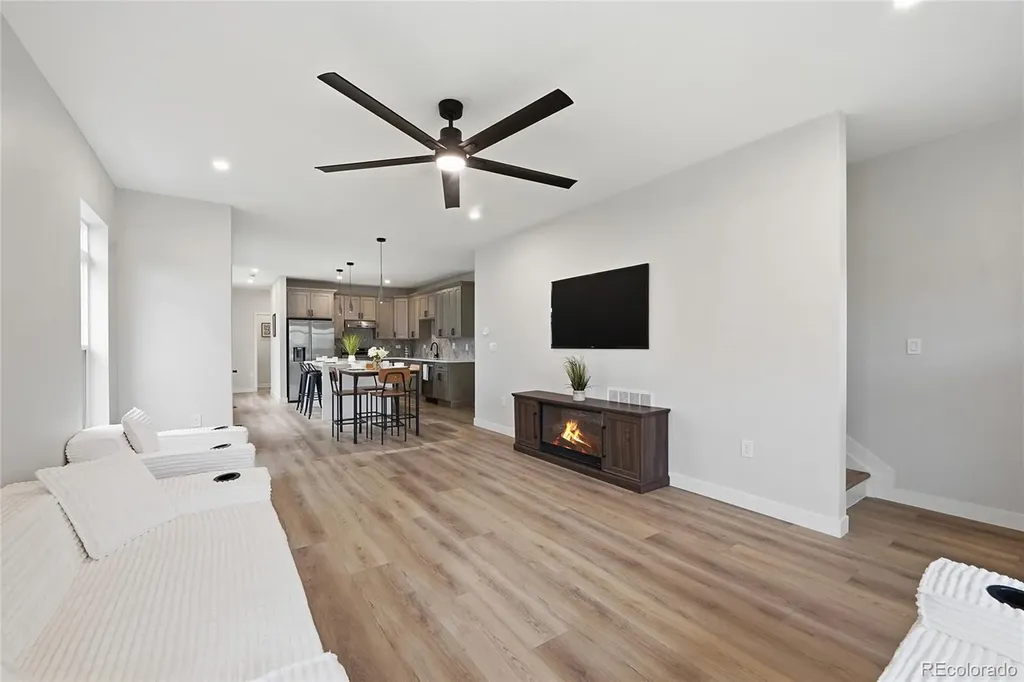369 S Dale Court Denver CO 80219