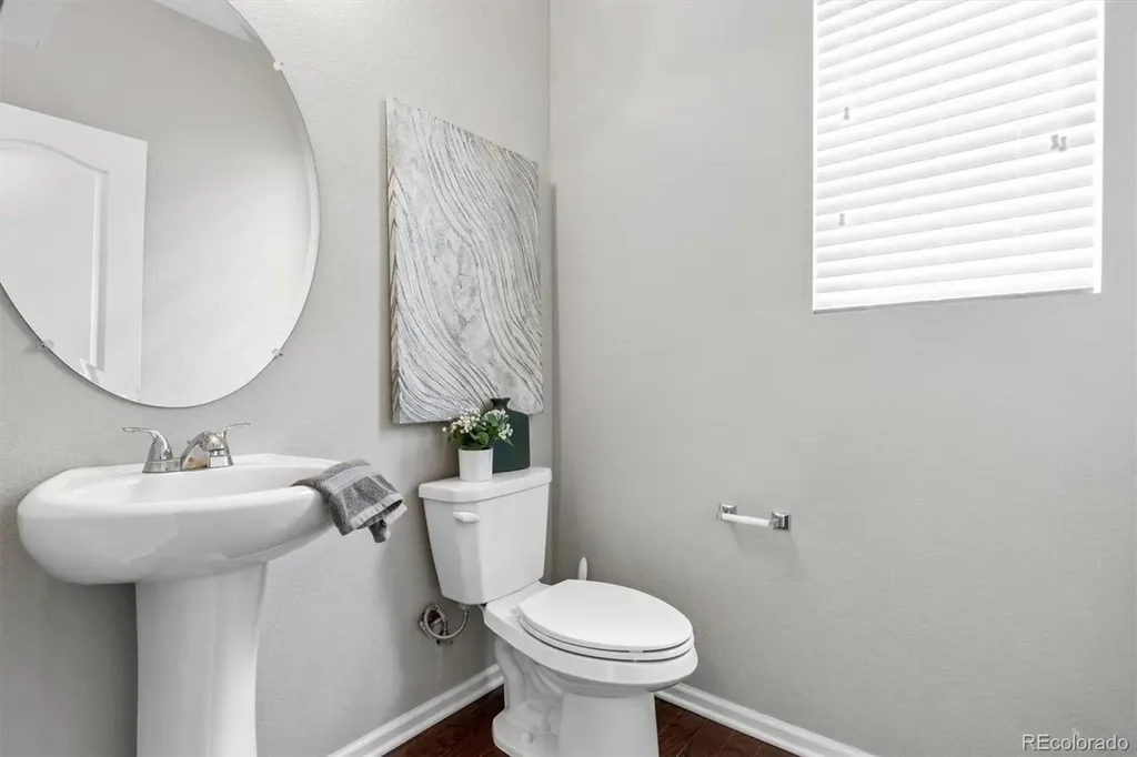 7460 S Old Hammer Way Aurora CO 80016