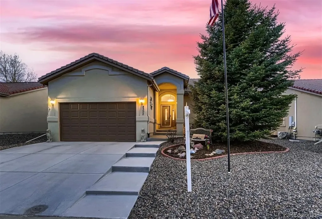4352 Las Lunas Court Castle Rock CO 80104