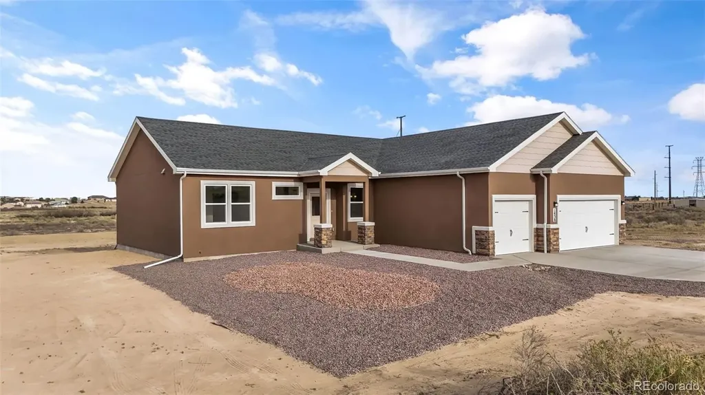 1438 N Moonbeam Drive Pueblo West CO 81007