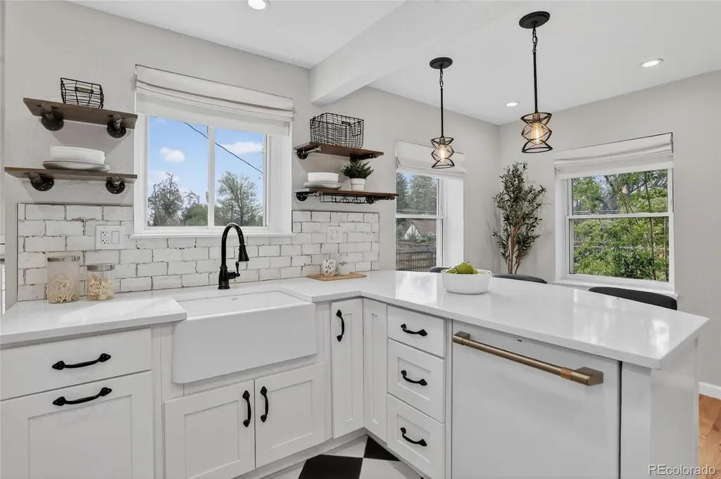 6907 W 12th Avenue Lakewood CO 80214