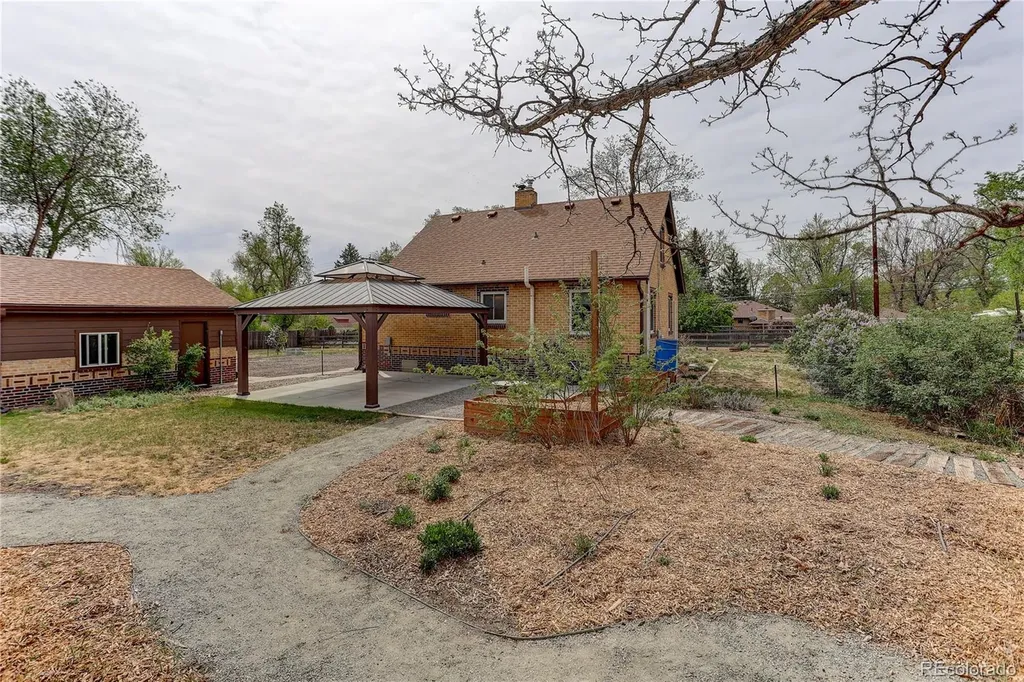 6907 W 12th Avenue Lakewood CO 80214
