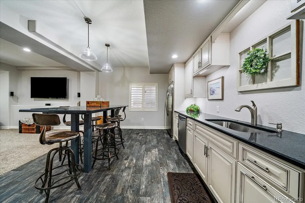 7560 S Eaton Park Way Aurora CO 80016