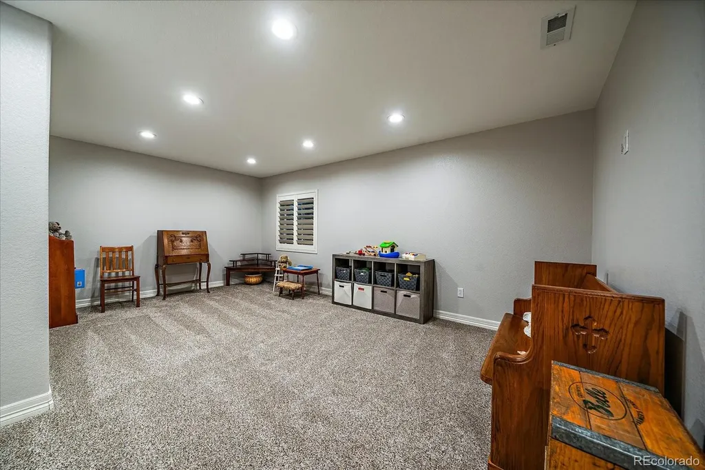 7560 S Eaton Park Way Aurora CO 80016