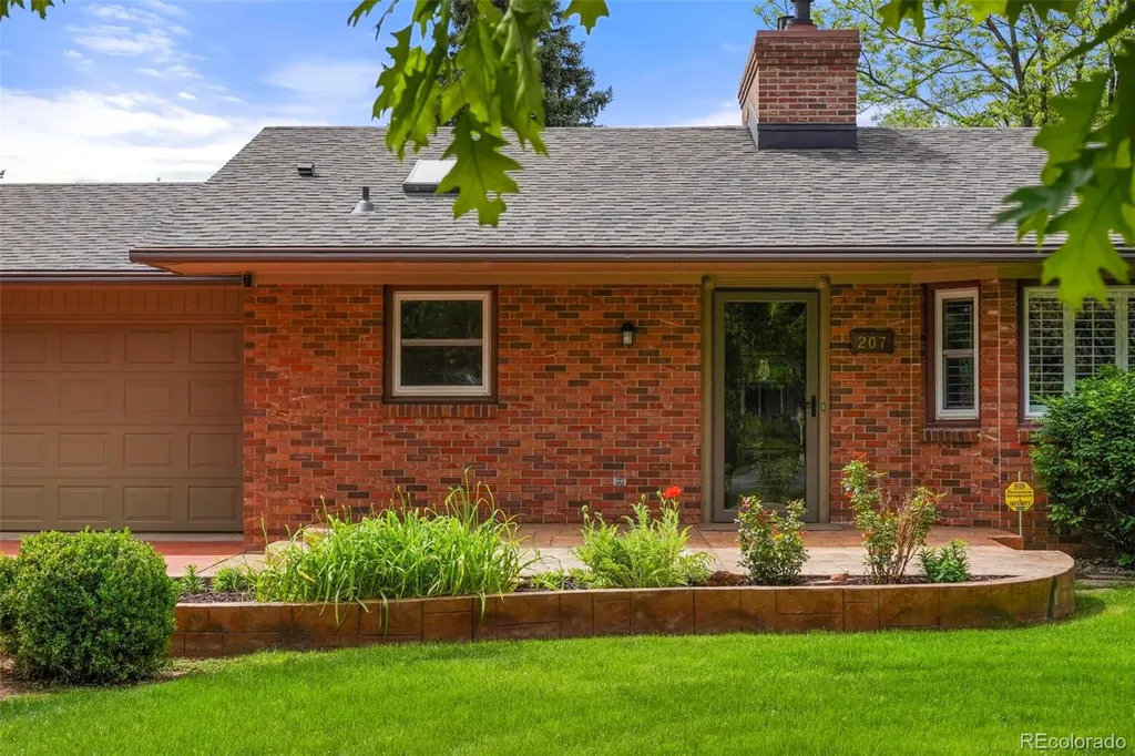 207 Pine Avenue Colorado Springs CO 80906