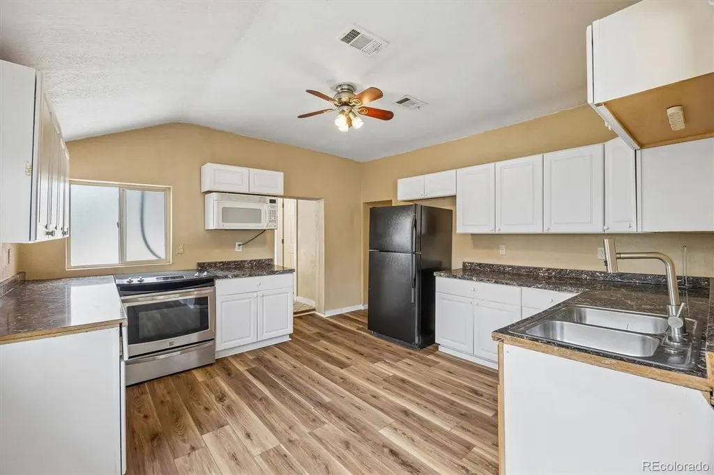937 S Vrain Street Denver CO 80219
