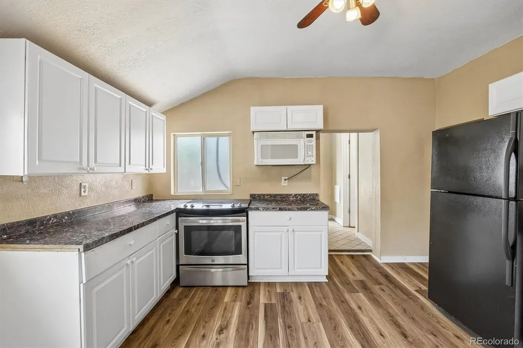 937 S Vrain Street Denver CO 80219