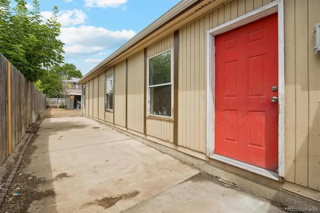 937 S Vrain Street Denver CO 80219