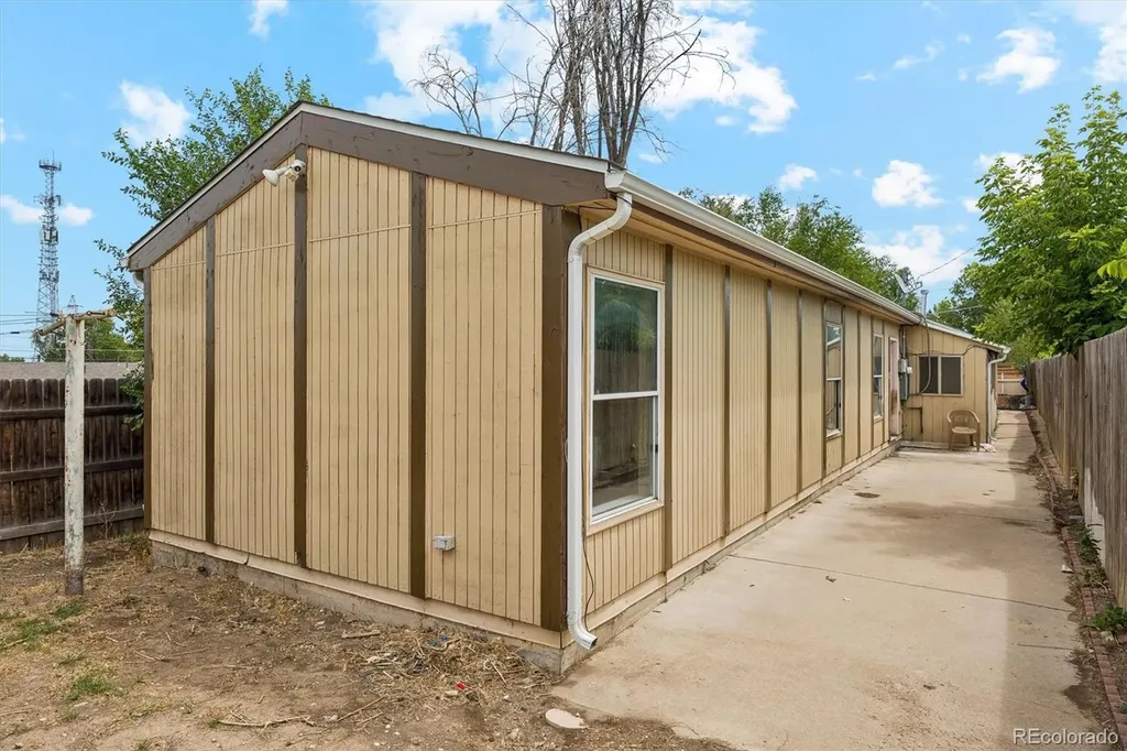 937 S Vrain Street Denver CO 80219