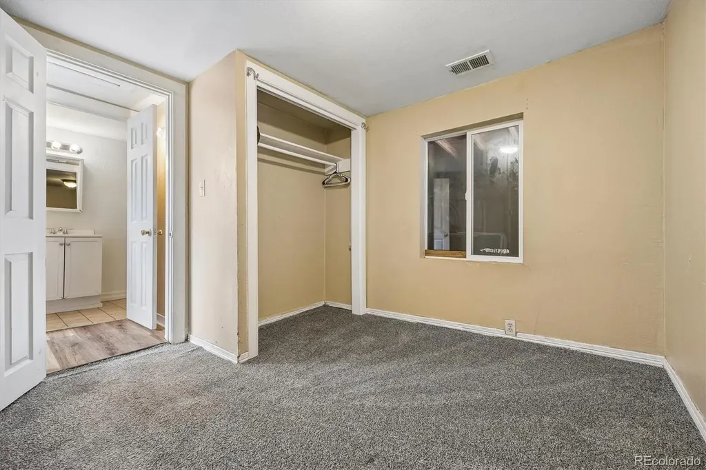 937 S Vrain Street Denver CO 80219