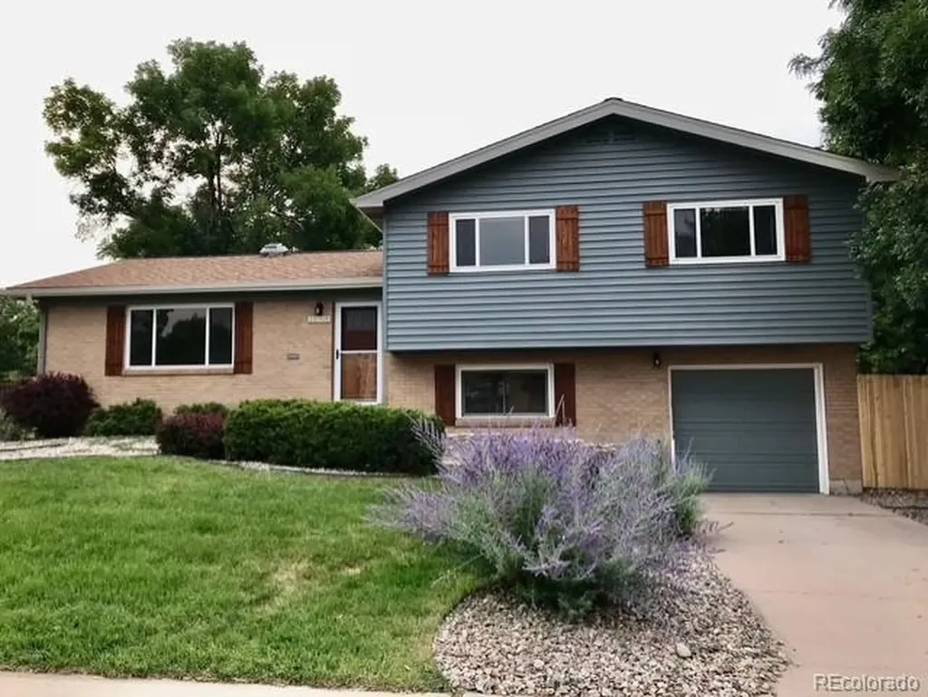 2285 E Noble Street Centennial CO 80121