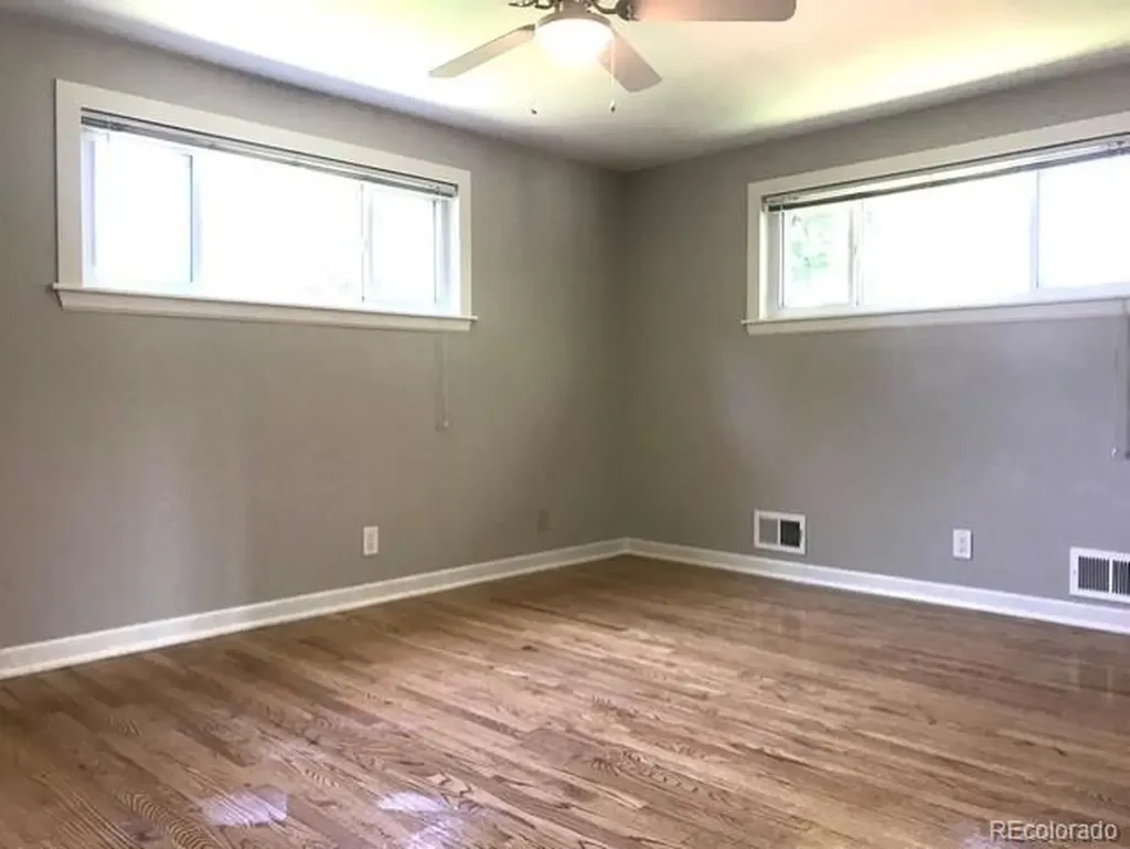 2285 E Noble Street Centennial CO 80121